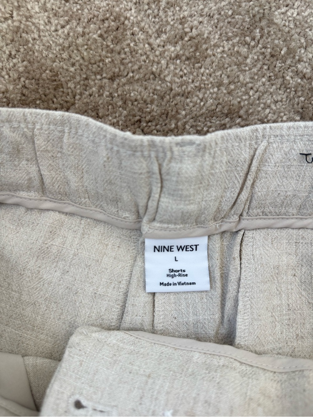 Nine West Cream Linen-Blend High-Rise Shorts with Tan Belt - Picture 3 of 4
